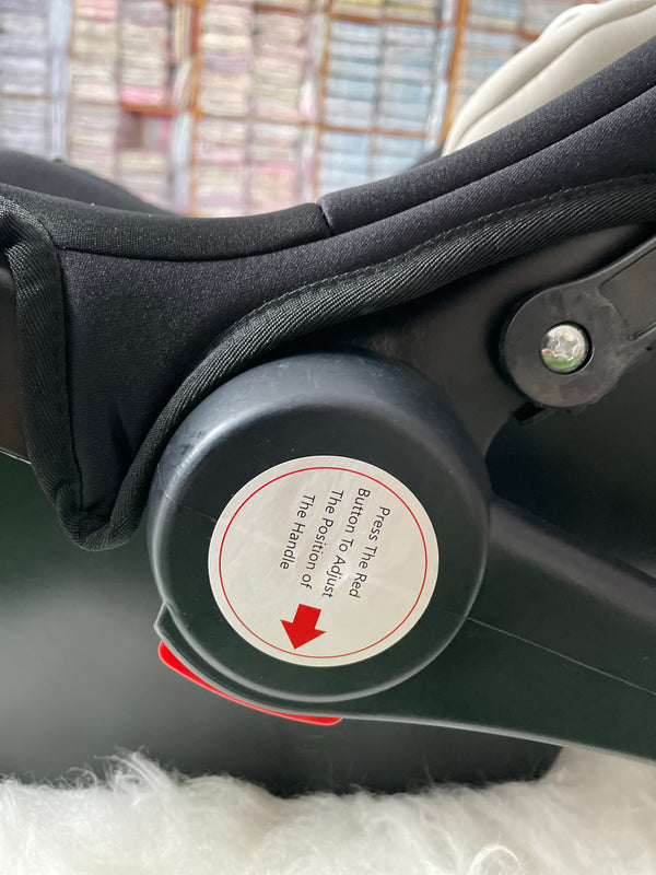 Black Carry Cot C005